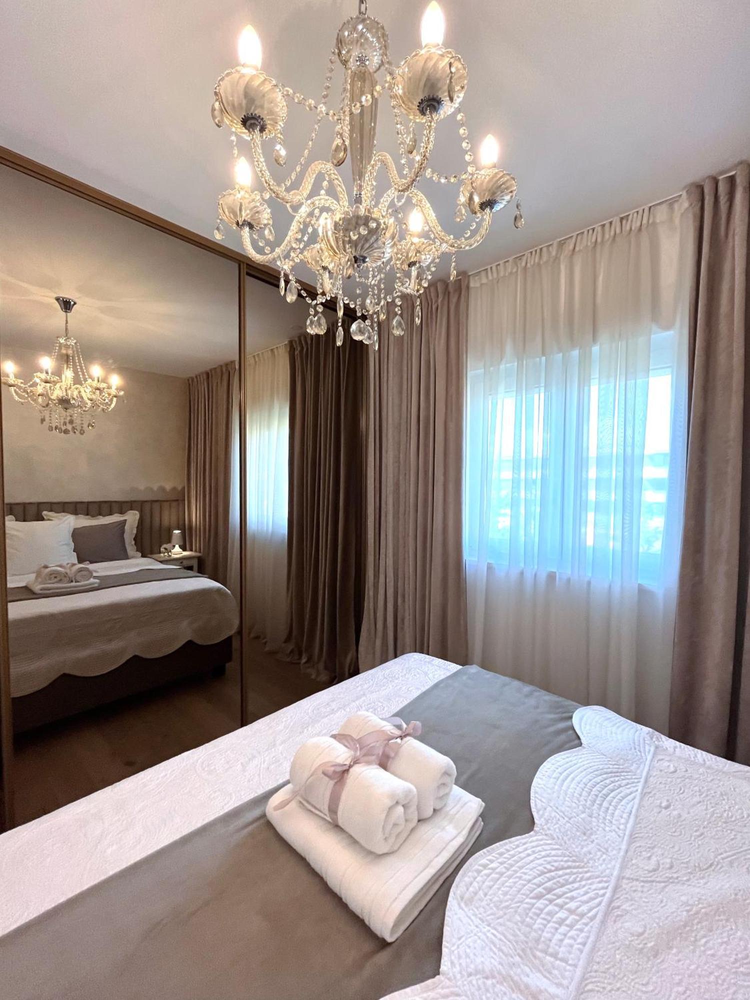 Luxury Apartment Rinos - Free Garage Parking Split Dış mekan fotoğraf